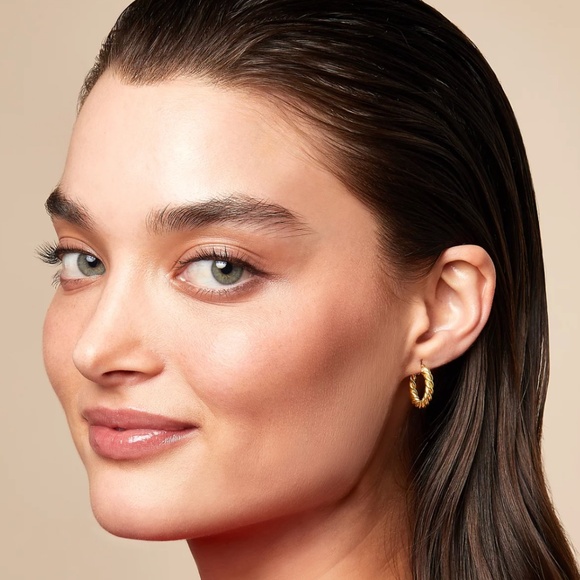 R.H. Macy & Co. 10KY 17MM Twisted Hoop Earrings - Picture 2 of 5